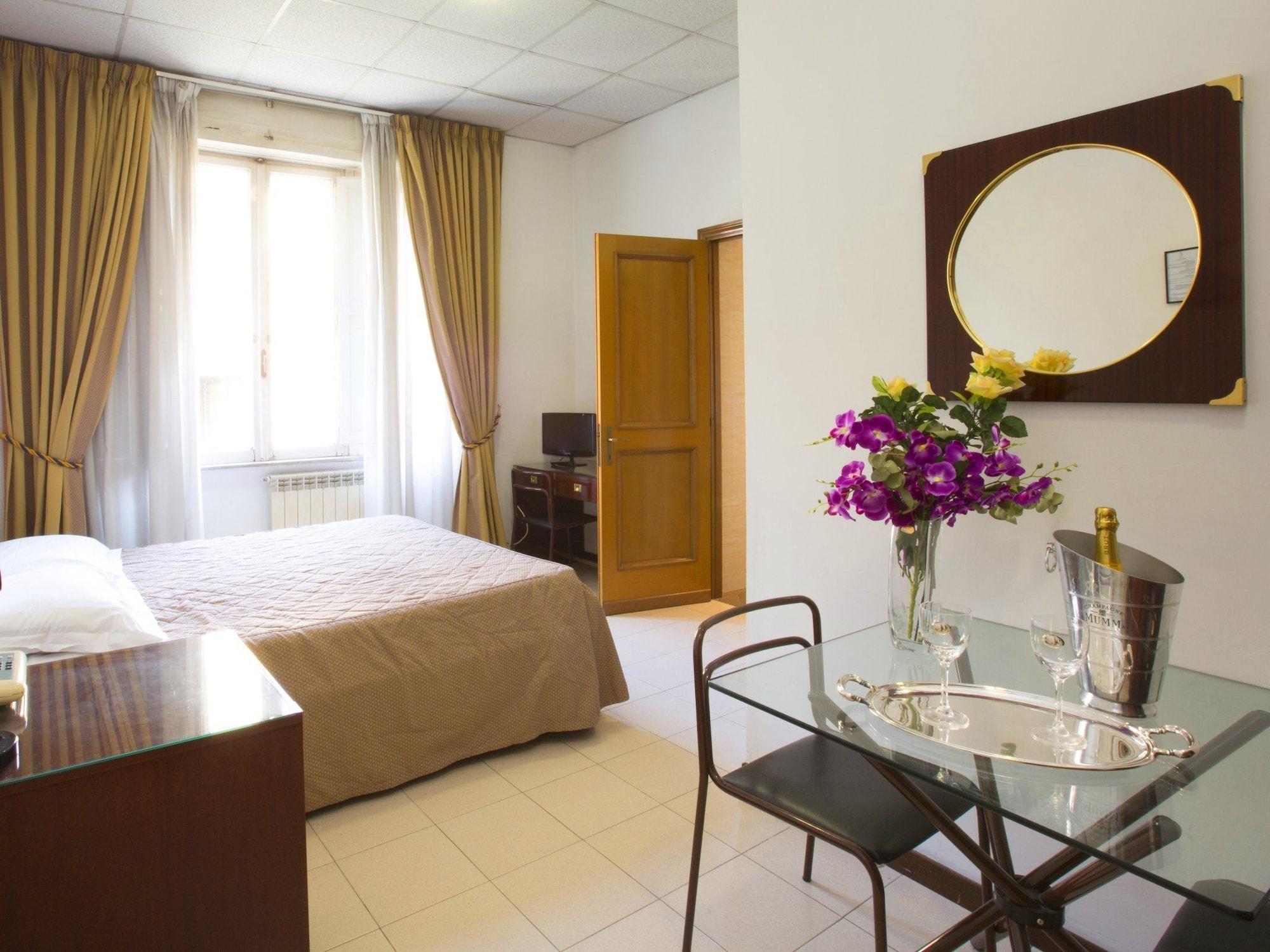Hotel Residence Villa Tassoni Rome Bagian luar foto