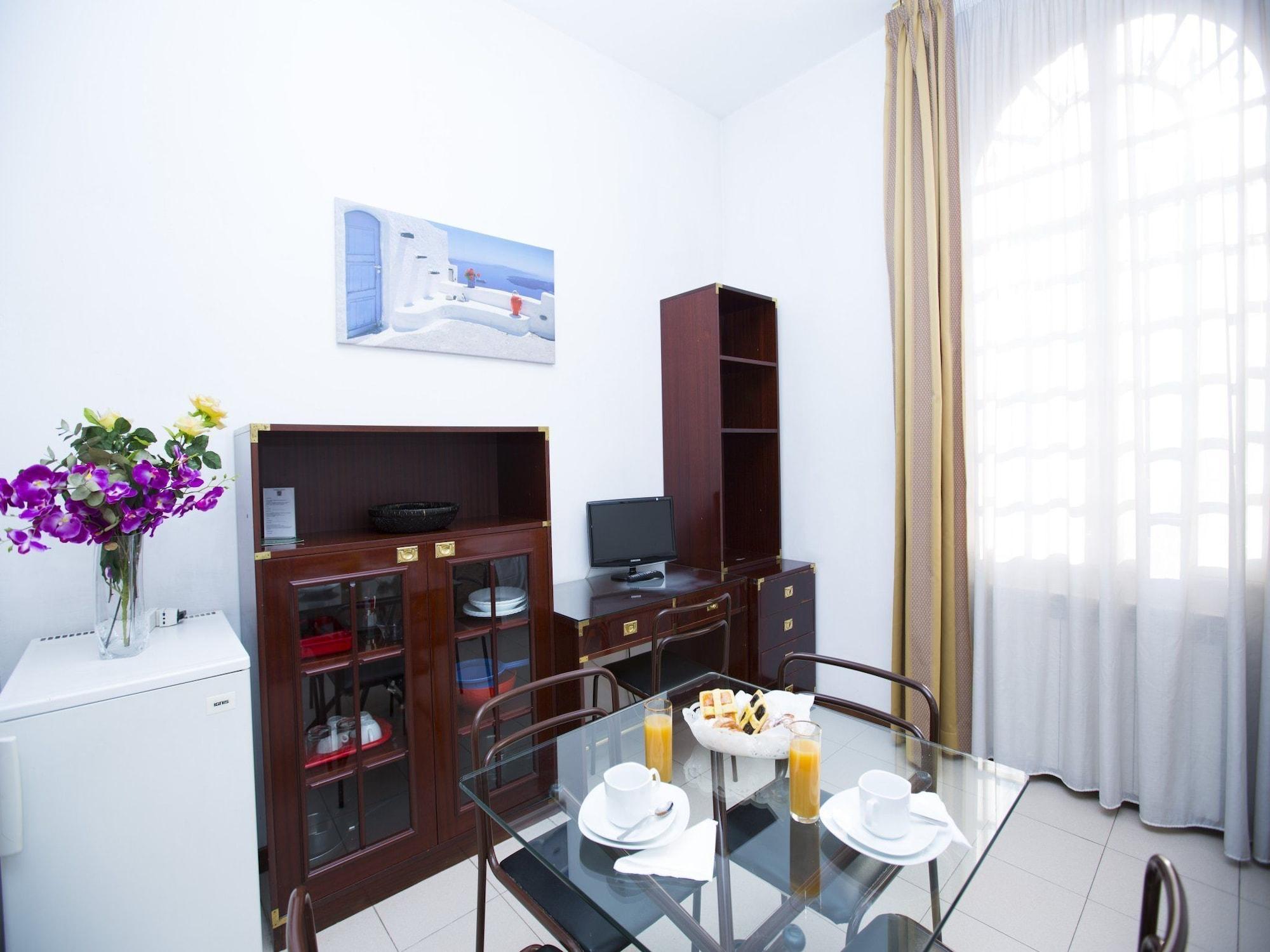 Hotel Residence Villa Tassoni Rome Bagian luar foto