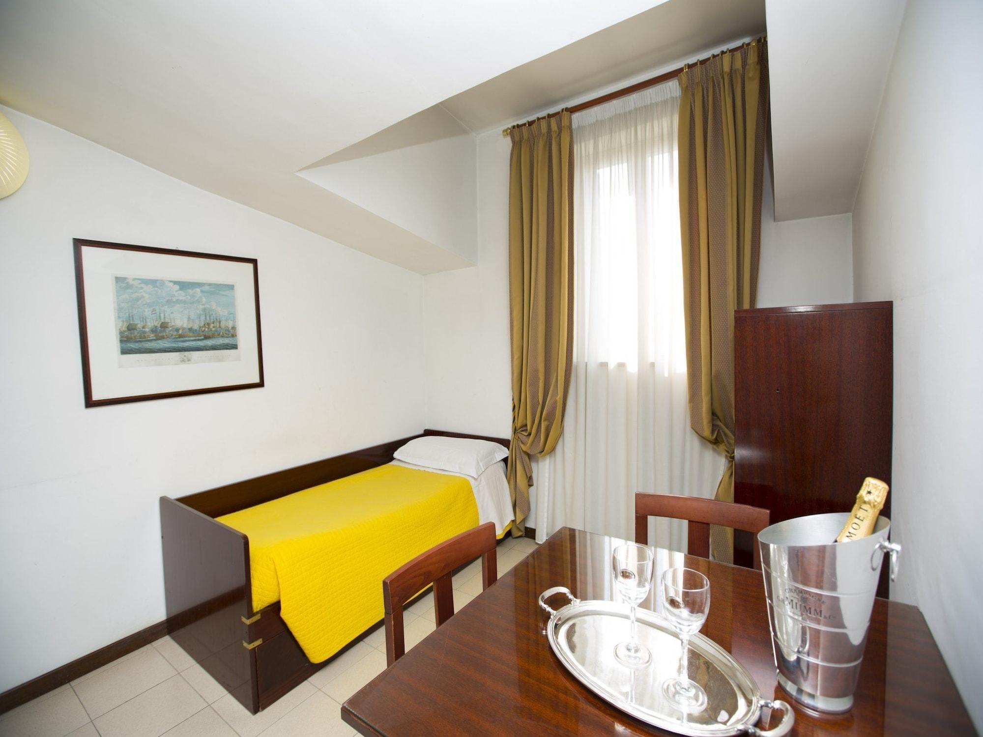 Hotel Residence Villa Tassoni Rome Bagian luar foto