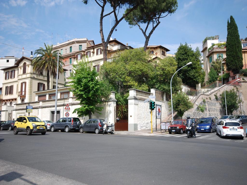 Hotel Residence Villa Tassoni Rome Bagian luar foto