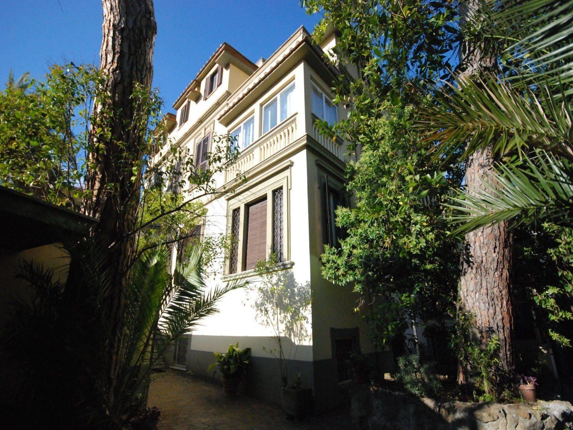 Hotel Residence Villa Tassoni Rome Bagian luar foto